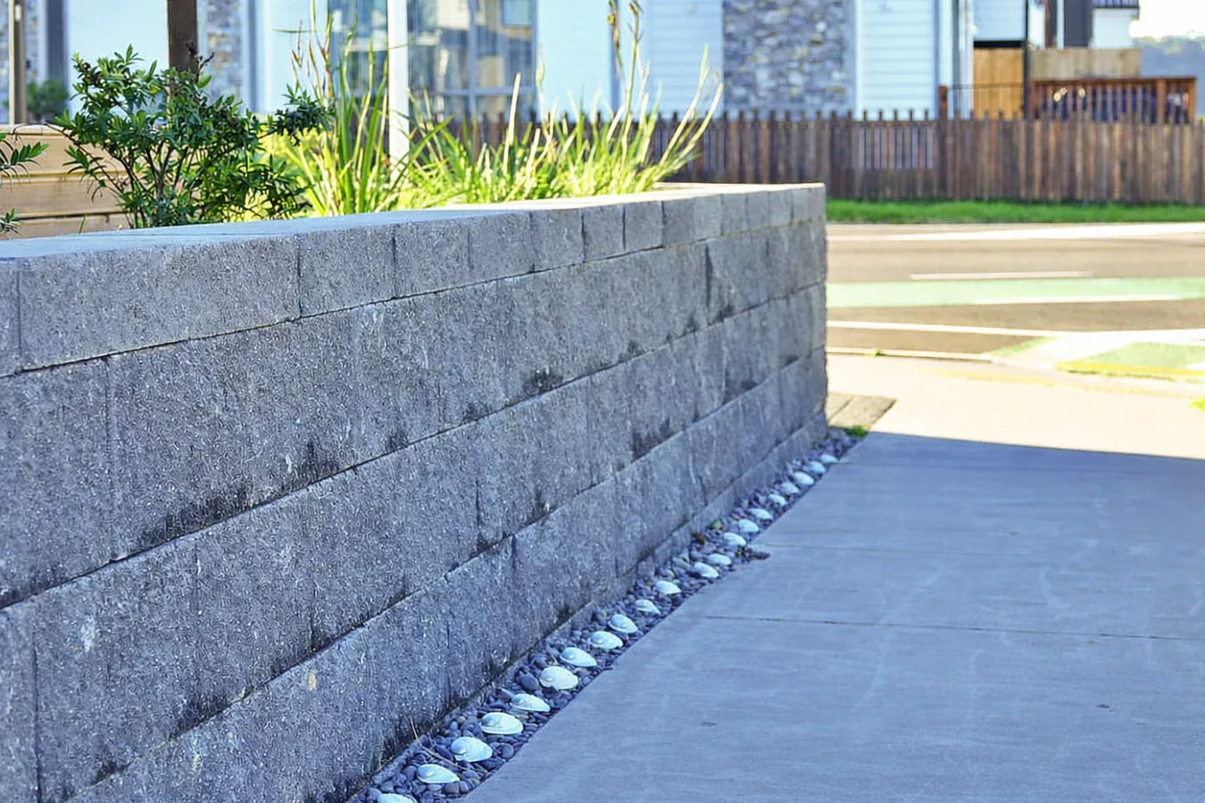 Concrete retaining walls